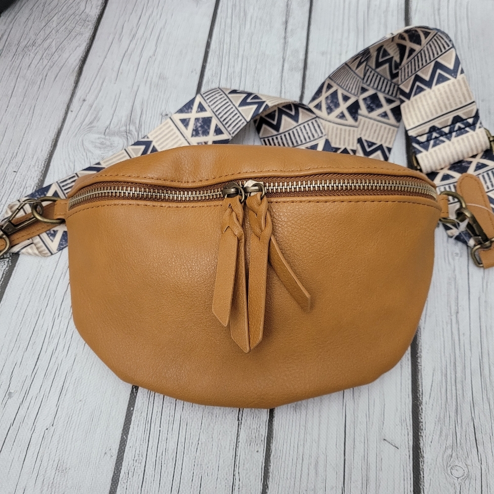NWT Retro Sling Shoulder ,Chic Crossbody Bag - Picture 3 of 12